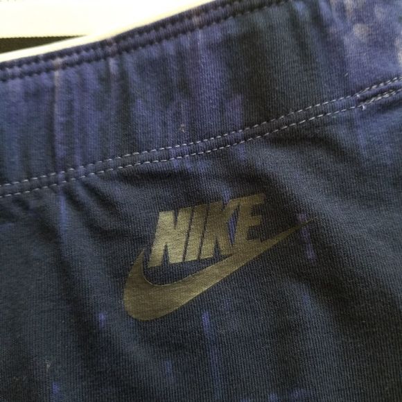 Nike Purple Northern Lights Tights Size Medium NWOT - Picture 8 of 8